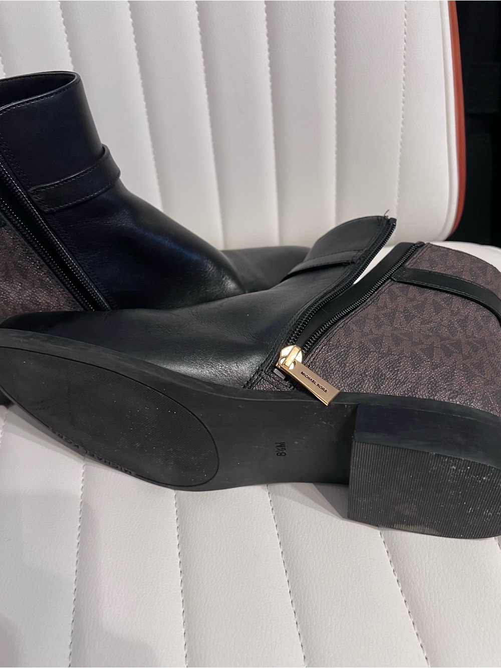 MICHAEL KORS Black Leather Ankle Boots with Logo Panel 8.5 - Picture 8 of 8